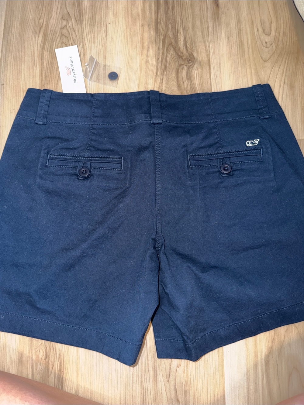 Vineyard Vines NWT Women’s 5 Inch Everyday Short - Picture 4 of 5